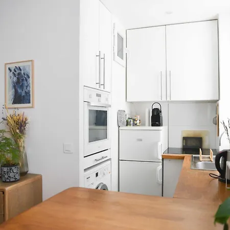 Bright 1 Bedroom - Near Park * Paris